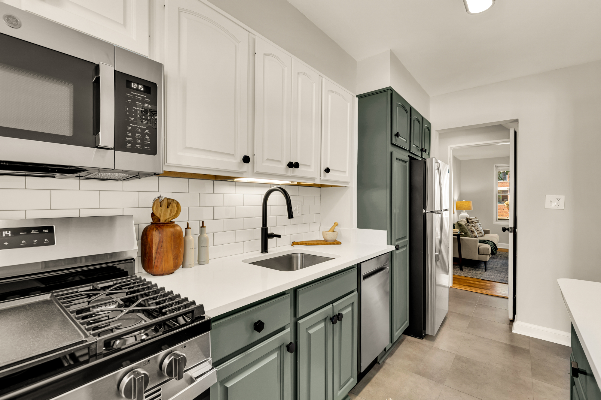 4727 8th Street NE_Kitchen 3